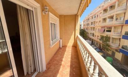 Apartment · Revente · Torrevieja · Playa del cura