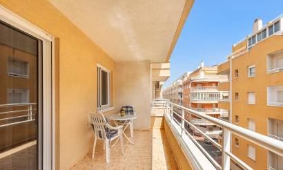 Apartment · Revente · Torrevieja · Playa del cura