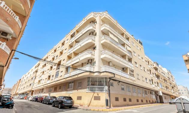 Apartment - Revente - Torrevieja - Torrevieja