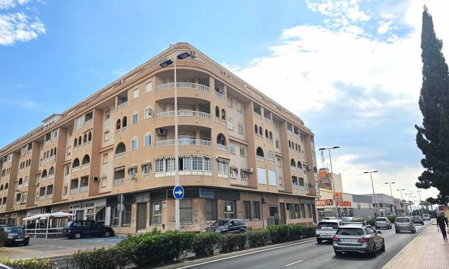 Apartment - Revente - Torrevieja - Torrevieja