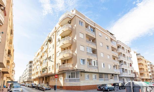 Apartment - Revente - Torrevieja - Torrevieja