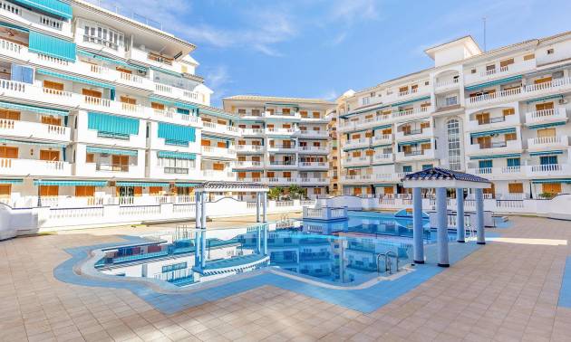 Apartment - Revente - Torrevieja - Torrevieja