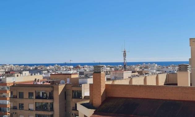 Apartment - Revente - Torrevieja - Torrevieja