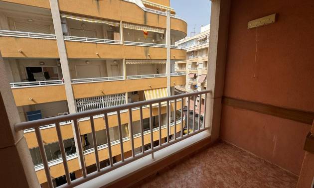 Apartment - Revente - Torrevieja - Torrevieja
