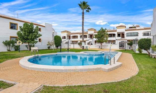 Apartment - Sale - Orihuela - Entre Naranjos Vistabella Golf