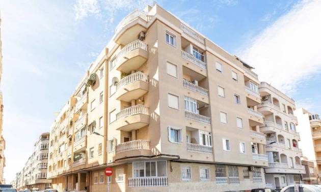 Apartment - Sale - Torrevieja - Estacion de autobuses