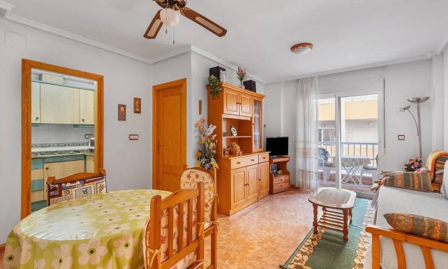 Apartment - Sale - Torrevieja - Estacion de autobuses