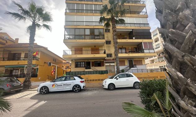 Apartment - Sale - Torrevieja - La Mata