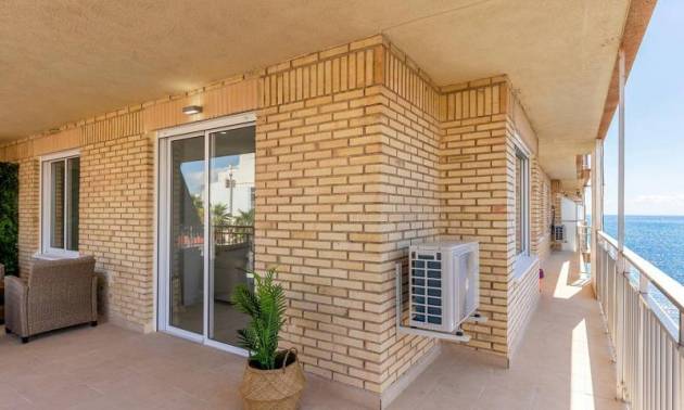 Apartment - Sale - Torrevieja - Playa de los Naufragos