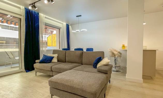 Apartment - Venta - Torrevieja - El Acequión