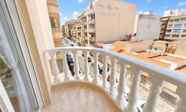 Apartment - Venta - Torrevieja - Playa del cura