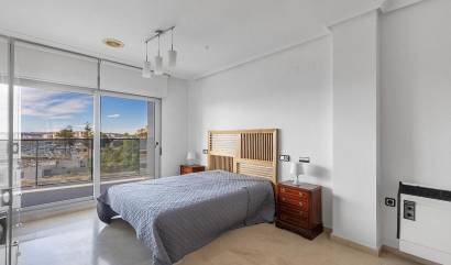 Bestaande woningen - Appartment - Torrevieja - Paseo maritimo