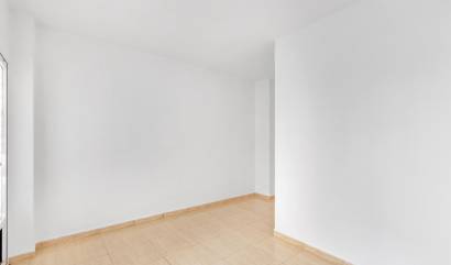 Bestaande woningen - Appartment - Torrevieja - Puerto Deportivo