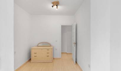 Bestaande woningen - Appartment - Torrevieja - Puerto Deportivo