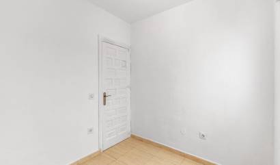 Bestaande woningen - Appartment - Torrevieja - Puerto Deportivo