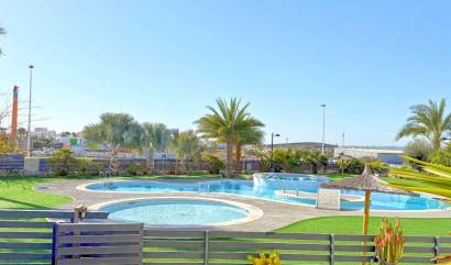 Bestaande woningen - Halfvrijstaand - Torrevieja - Aguas Nuevas