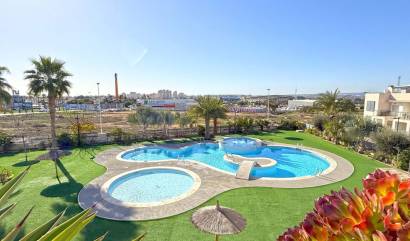 Bestaande woningen - Halfvrijstaand - Torrevieja - Aguas Nuevas