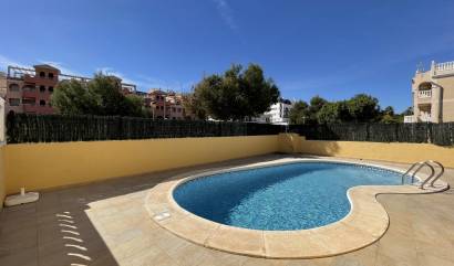 Bestaande woningen - Herenhuis - Orihuela Costa