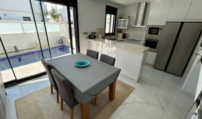 Bestaande woningen -  - Los Montesinos - La Herada