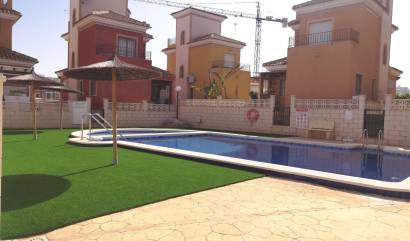 Bestaande woningen -  - Los Montesinos - La Herrada