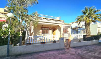 Bestaande woningen - Villa - Algorfa