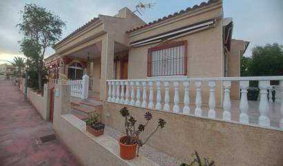 Bestaande woningen - Villa - Algorfa