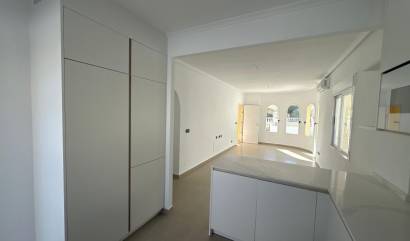 Bestaande woningen - Villa - Algorfa