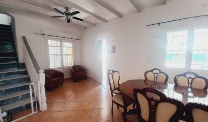 Bestaande woningen - Villa - Canadas de San Pedro