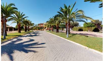 Bestaande woningen - Villa - Elche