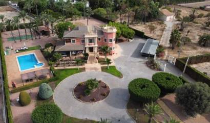 Bestaande woningen - Villa - Elche