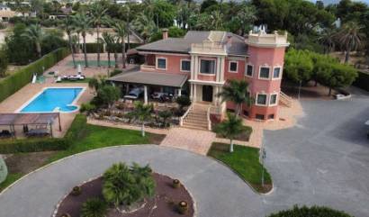 Bestaande woningen - Villa - Elche