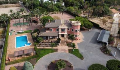 Bestaande woningen - Villa - Elche