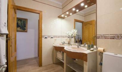 Bestaande woningen - Villa - Elche