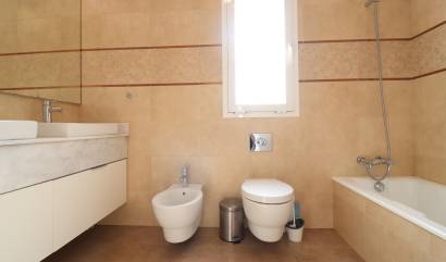 Bestaande woningen - Villa - La Marina