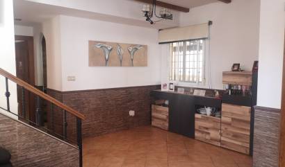 Bestaande woningen - Villa - Los Montesinos - La Herrada