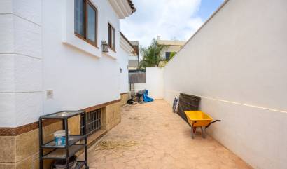 Bestaande woningen - Villa - Los Montesinos - La Herrada