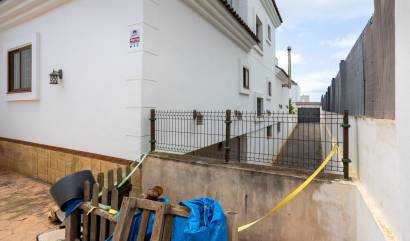 Bestaande woningen - Villa - Los Montesinos - La Herrada