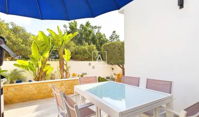 Bestaande woningen - Villa - Los Montesinos