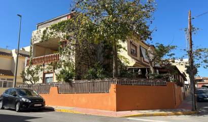 Bestaande woningen - Villa - Los Montesinos