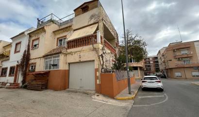 Bestaande woningen - Villa - Los Montesinos