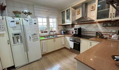 Bestaande woningen - Villa - Los Montesinos