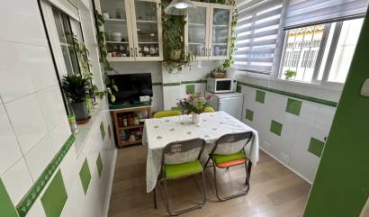 Bestaande woningen - Villa - Los Montesinos