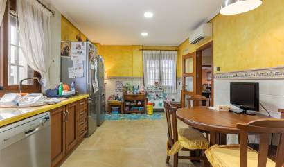 Bestaande woningen - Villa - Los Montesinos