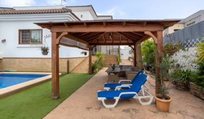 Bestaande woningen - Villa - Los Montesinos