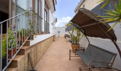 Bestaande woningen - Villa - Los Montesinos