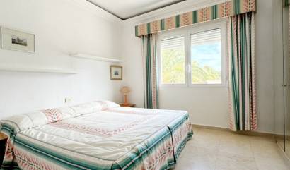 Bestaande woningen - Villa - Orihuela Costa - La Zenia