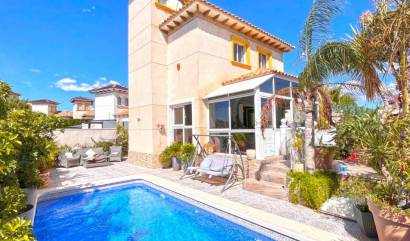 Bestaande woningen - Villa - Orihuela Costa - La Zenia