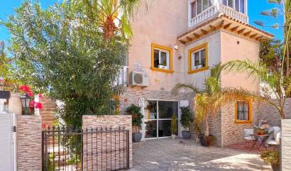 Bestaande woningen - Villa - Orihuela Costa - La Zenia