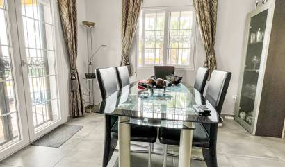 Bestaande woningen - Villa - Orihuela Costa - Los Dolses