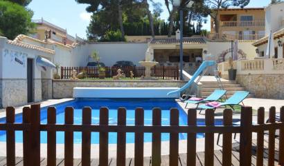 Bestaande woningen - Villa - Orihuela Costa - Villamartín